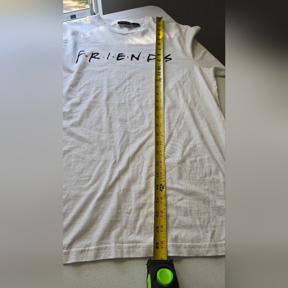 FRIENDS Letter T-shirt size L - Picture 9 of 11